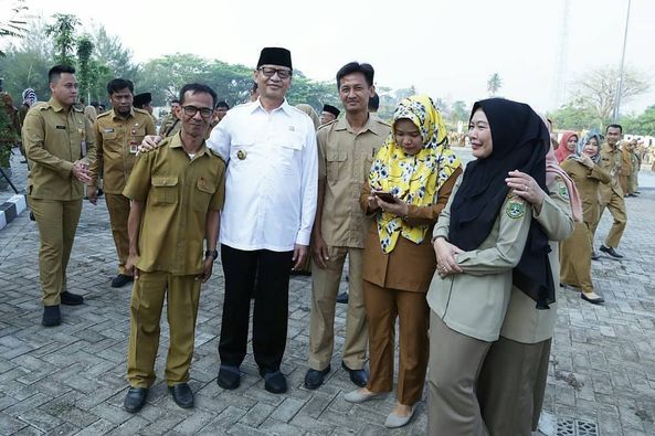 Gubernur Banten Mari gemar berbagi rizki yang di dapat